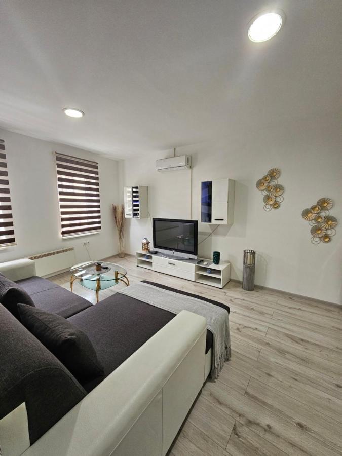Apartment Aria Vinkovce Kültér fotó