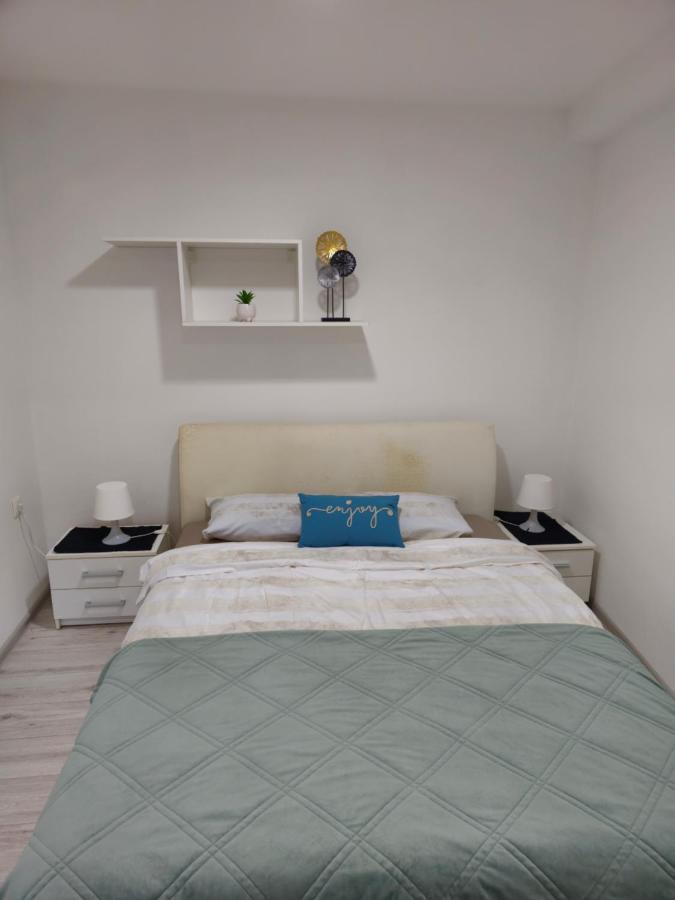 Apartment Aria Vinkovce Kültér fotó